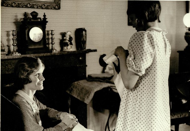 Virginia McKenna with Sophie Neville in 1973
