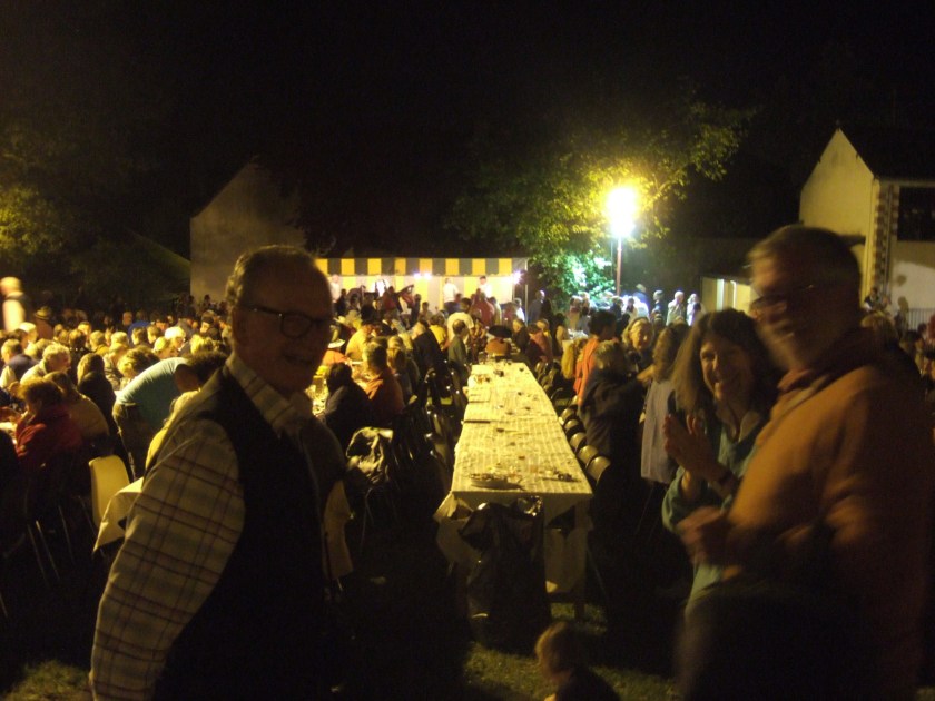 Diner with sea shanties