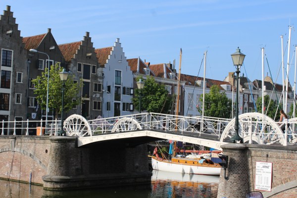 Nancy seen through the bridge in Middleburg