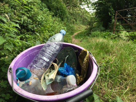 61ECF5CD-8AAF-4B77-B28B-651216D69AF0