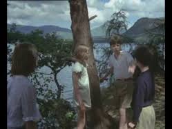 lighthouse-tree-on-derwentwater